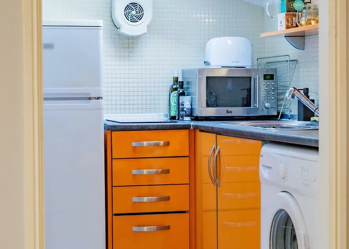 Perfect For Solo Travelers & Couple Lisboa