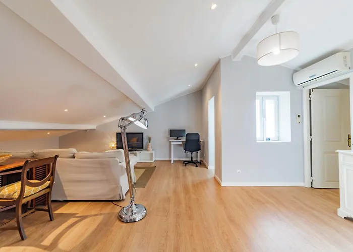 Perfect For Solo Travelers & Couple شقة